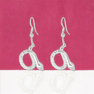 Dynamic Dangles