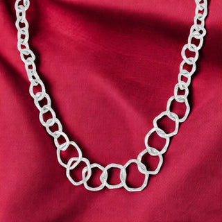 Gradual Oval Link Chain