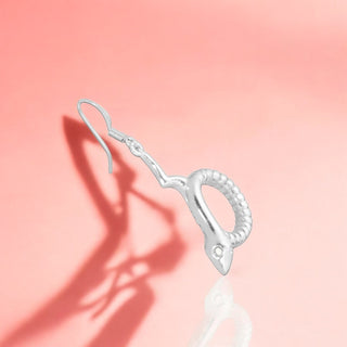 Dynamic Dangles
