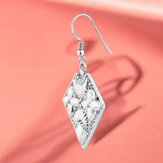 Diamond Petal Chic